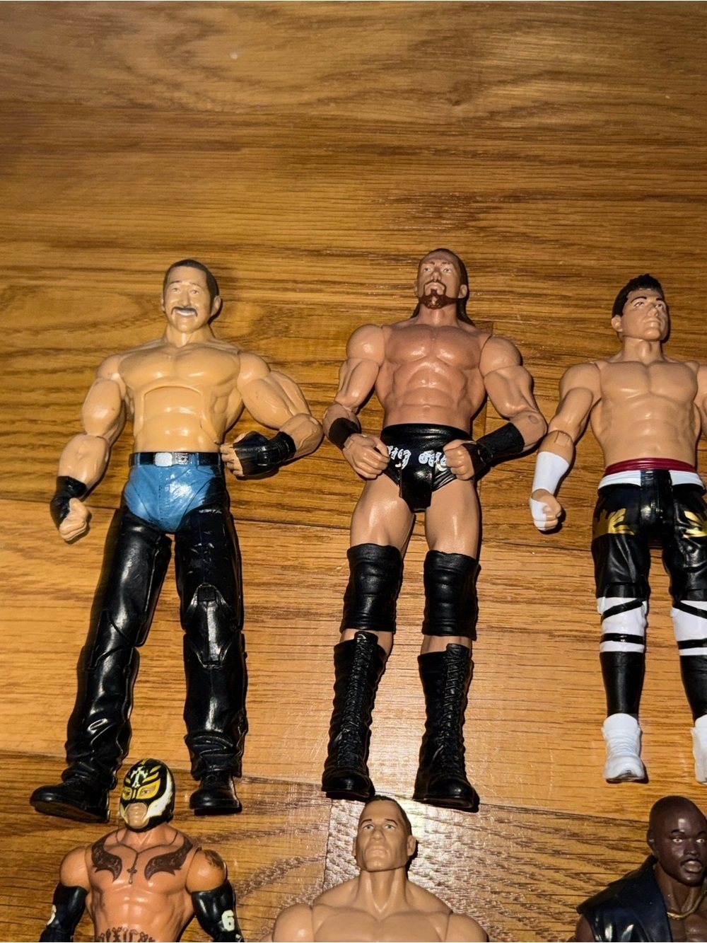 Lot Of 7 WWE Wrestling Figures - Picture 3 of 5